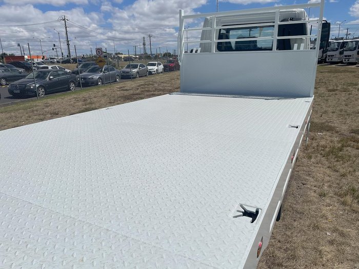 2025 Fuso Fighter 1124 White