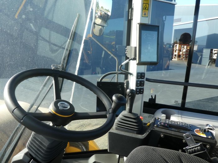 2023 Volvo Sd115b Smooth Drum YELLOW