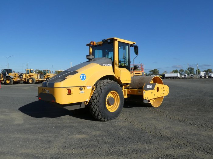 2023 Volvo Sd115b Smooth Drum YELLOW