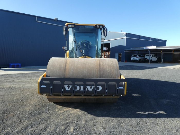 2023 Volvo Sd115b Smooth Drum YELLOW