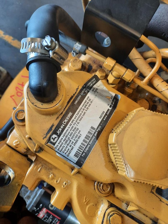 John Deere 3029TF270
