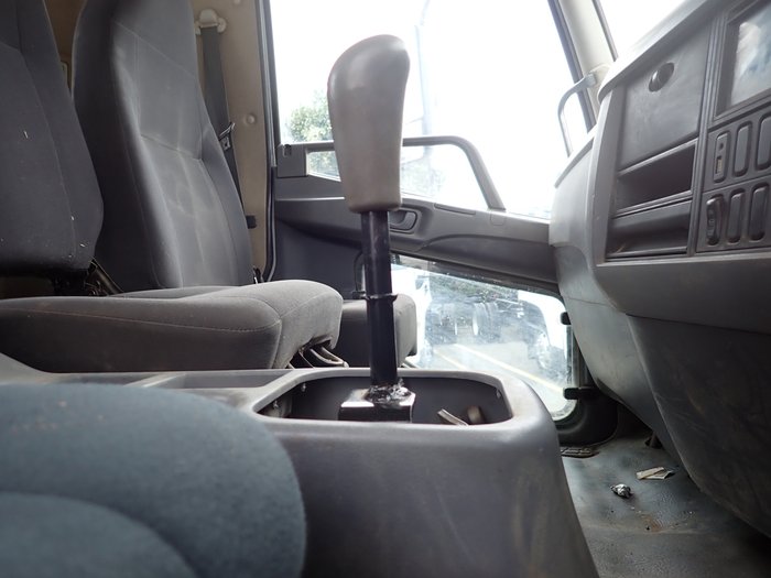 2015 MITSUBISHI FIGHTER 1024