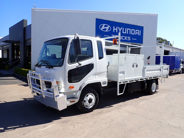 2015 MITSUBISHI FIGHTER 1024 WHITE