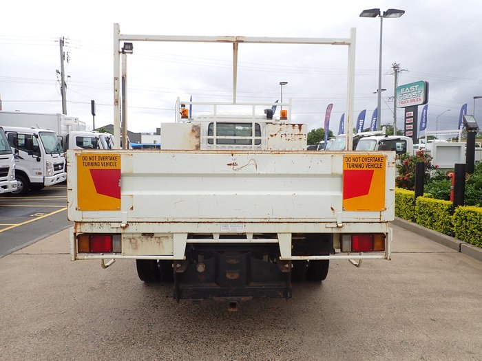 2015 MITSUBISHI FIGHTER 1024 WHITE