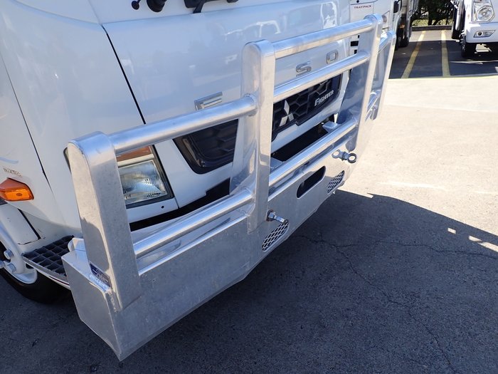 2015 MITSUBISHI FIGHTER 1024 WHITE