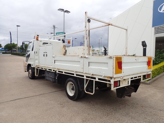 2015 MITSUBISHI FIGHTER 1024 WHITE