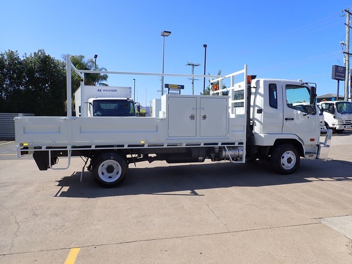 2015 MITSUBISHI FIGHTER 1024