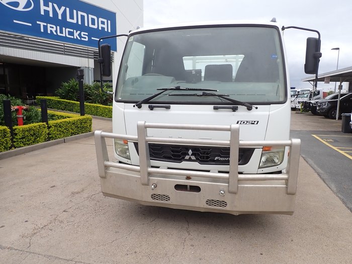2015 MITSUBISHI FIGHTER 1024 WHITE