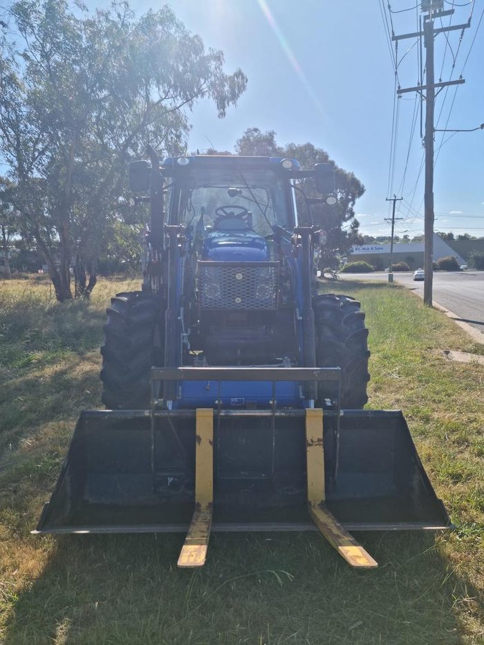 2012 New Holland T6020