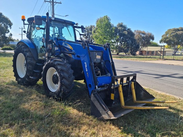 2012 New Holland T6020