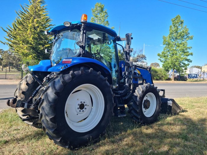 2012 New Holland T6020