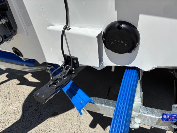 2025 QUINTREX 510 Frontier Pro