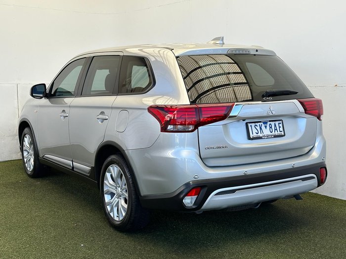 2020 Mitsubishi Outlander ES