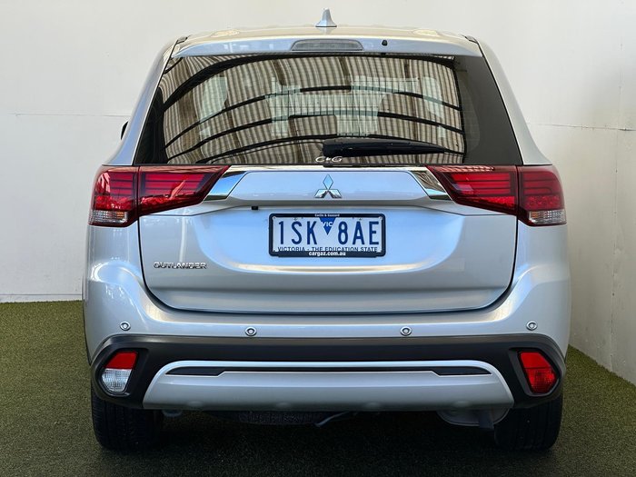 2020 Mitsubishi Outlander ES