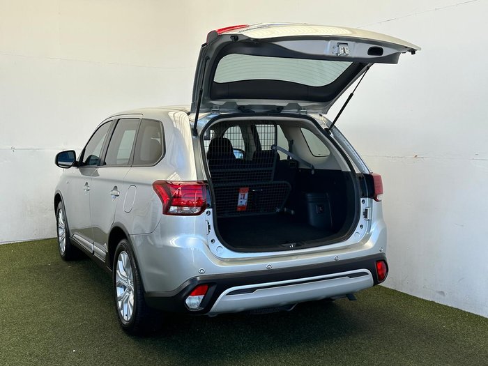 2020 Mitsubishi Outlander ES