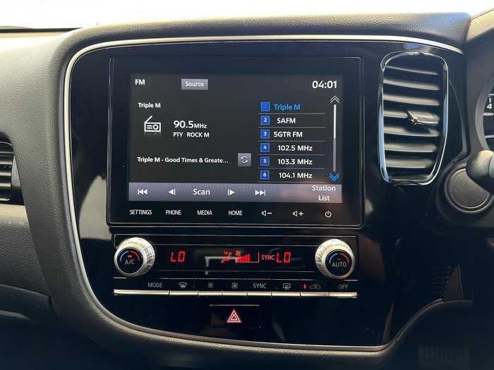 2020 Mitsubishi Outlander ES