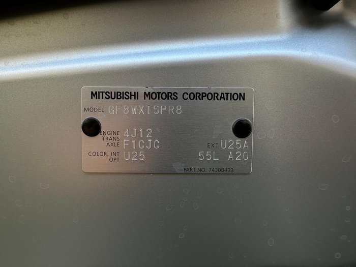 2020 Mitsubishi Outlander ES