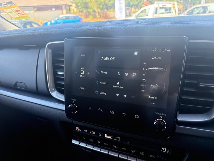 2025 Mazda BT-50 XTR