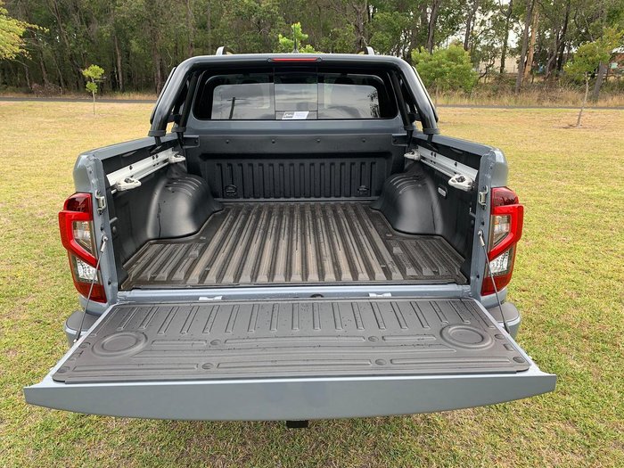 2023 Nissan Navara PRO-4X Warrior D23 MY23 4X4 Dual Range Stealth Grey