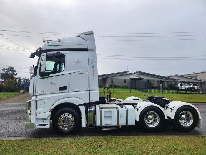 2019 Mercedes-Benz 2663 Actros 2663 White