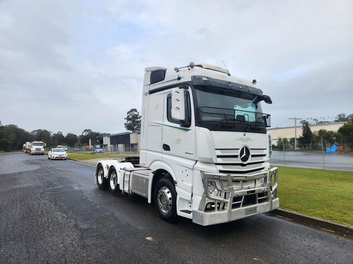 2019 Mercedes-Benz 2663 Actros 2663 White