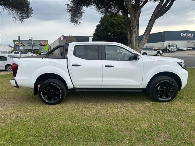 2024 Nissan Navara Black Edition