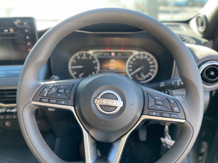 2024 Nissan JUKE ST+