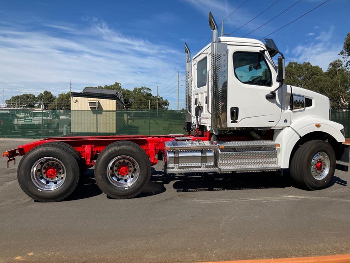2025 Western Star 48X 6X4 600Hp Prime Mover Detroit Dd16 Diesel
