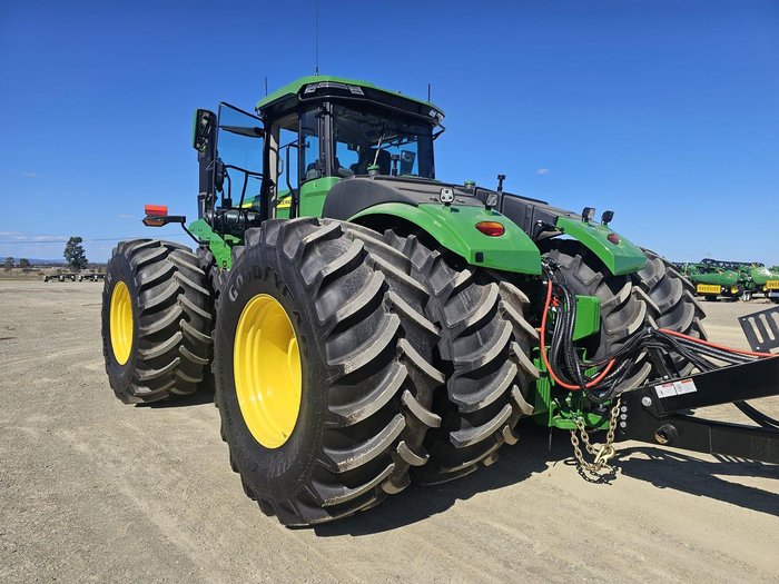 2023 John Deere 9R 540 Green