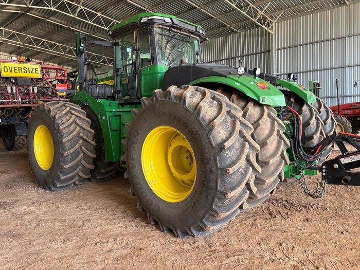 2023 John Deere 9R 540 Green
