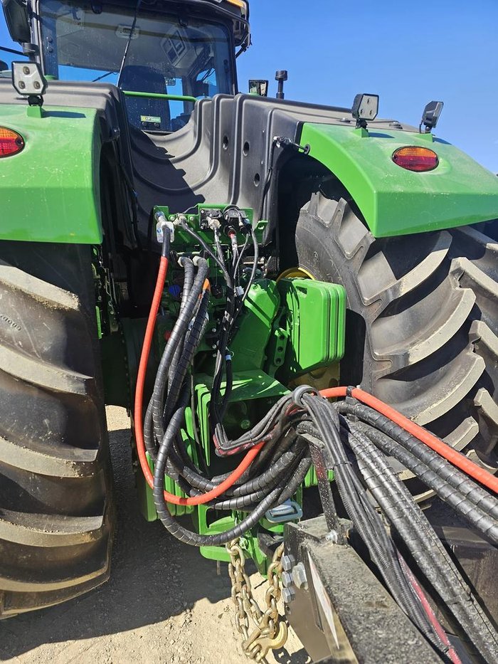 2023 John Deere 9R 540 Green