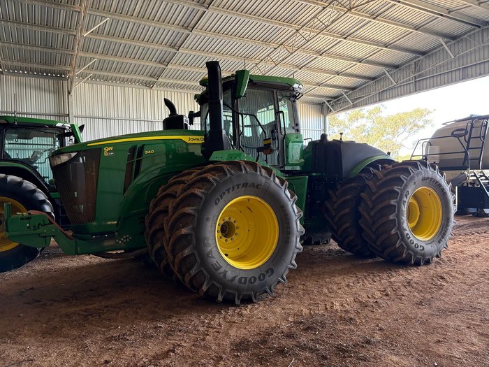 2023 John Deere 9R 540 Green
