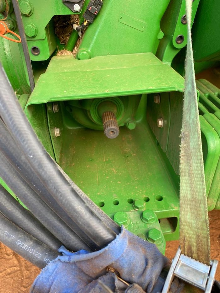 2023 John Deere 9R 540 Green