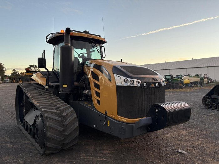 2018 Caterpillar 855E Yellow