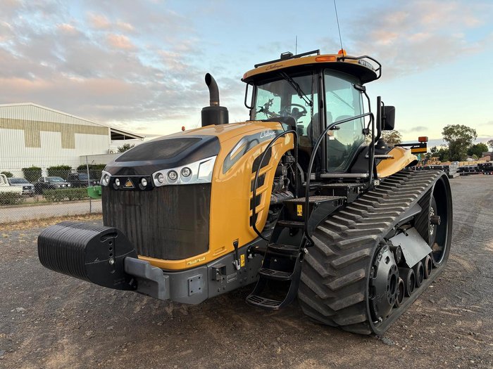 2018 Caterpillar 855E Yellow