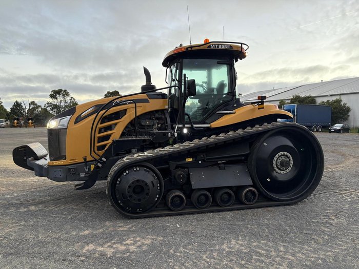 2018 Caterpillar 855E Yellow