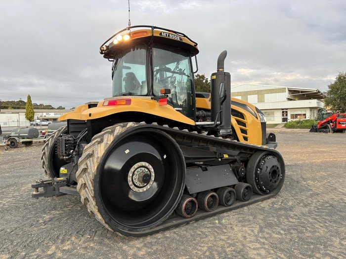 2018 Caterpillar 855E Yellow