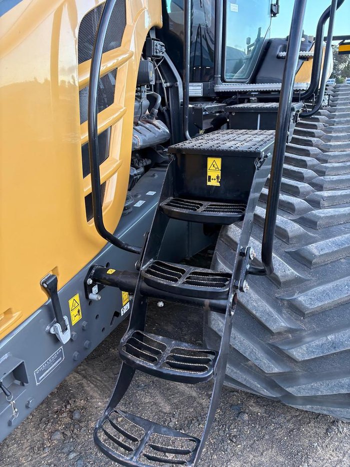 2018 Caterpillar 855E Yellow