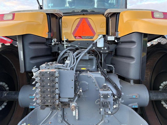 2018 Caterpillar 855E Yellow