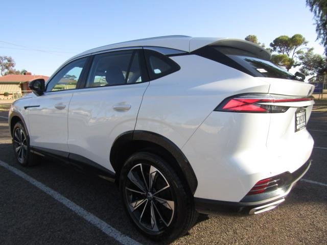 2024 MG HS Excite