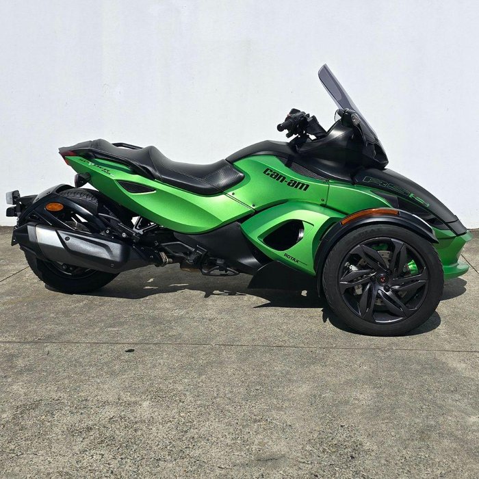 2013 Can-Am Spyder RSS SE5 Spyder RSS Green