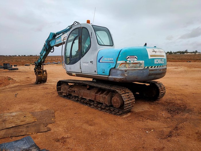 2005 Kobelco Sk120 Blue