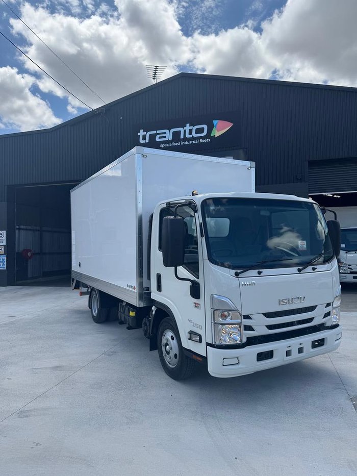 2024 Isuzu N Series NNR 45-150 White