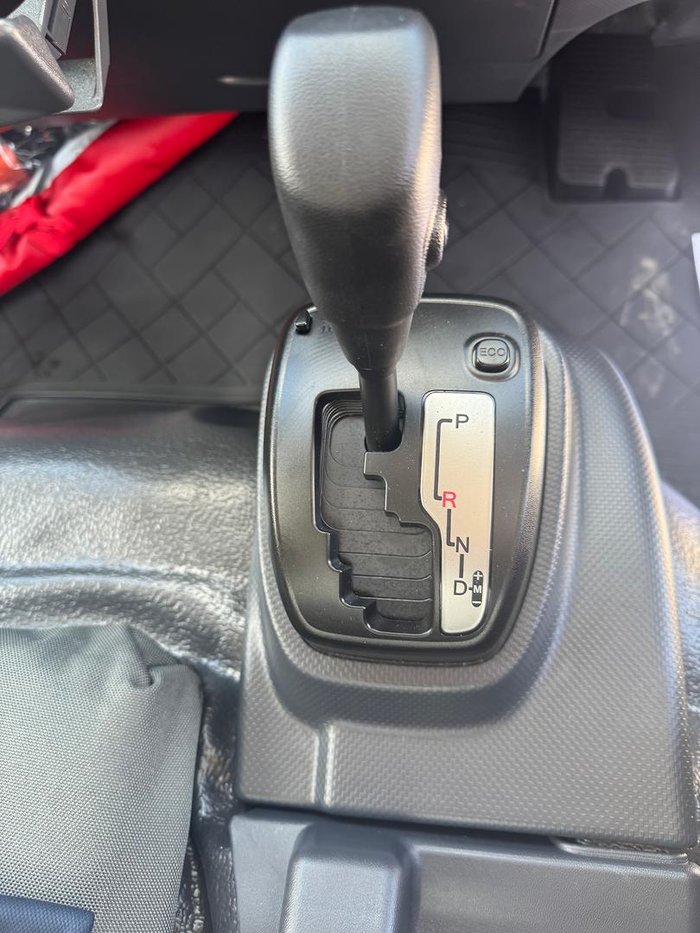 2024 Isuzu N Series NNR 45-150 White