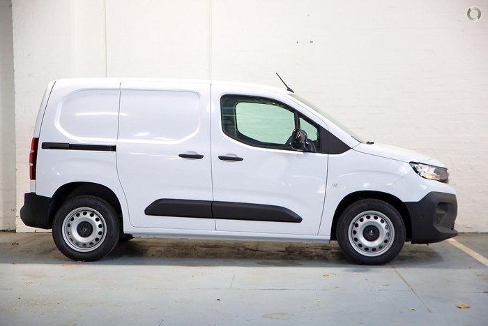 2025 Peugeot Partner Pro