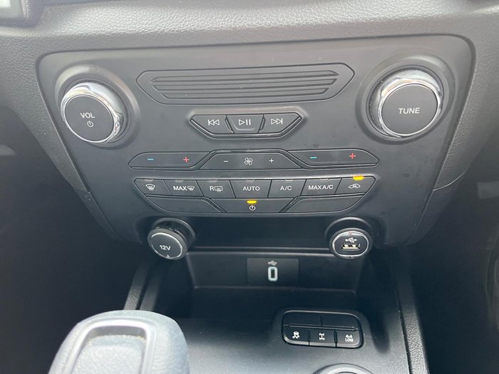 2022 Ford Everest Ambiente