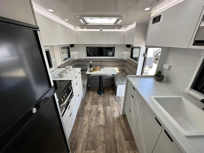 2025 Lotus Caravans Sprint Sp22cl 22'