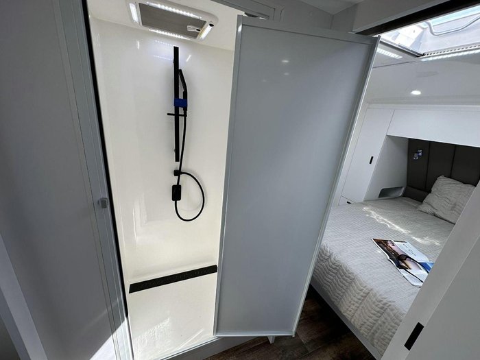 2025 Lotus Caravans Sprint Sp22cl 22'