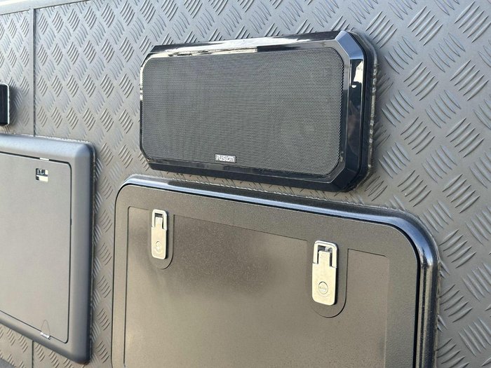 2025 Lotus Caravans Trooper Tr219cl 21'9