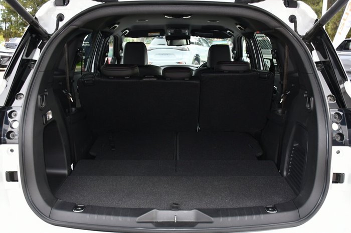 2024 Isuzu MU-X X-TERRAIN